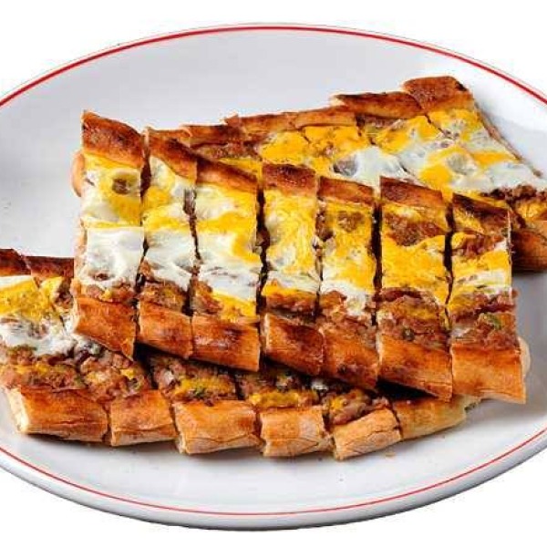 Kıymalı Yumurtalı Pide