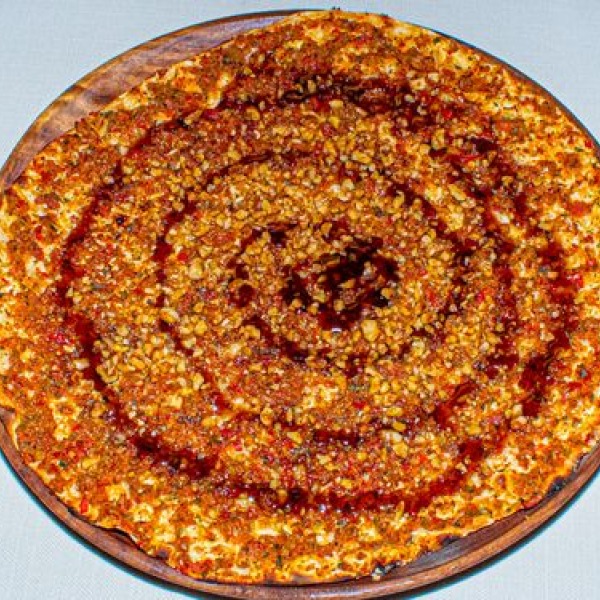 Nar Ekşili Cevizli Lahmacun (Acılı)