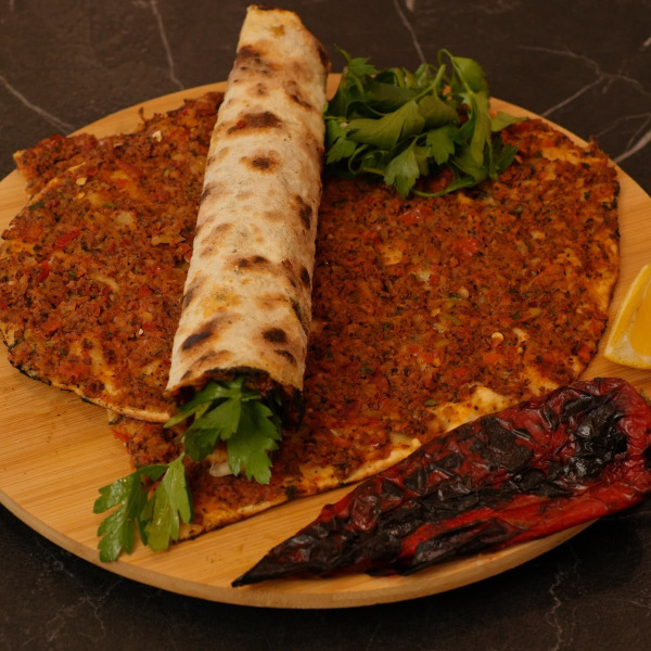 Acılı Lahmacun