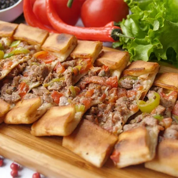 1 Kuşbaşı Kaşarlı Pide + Çorba + Ayran