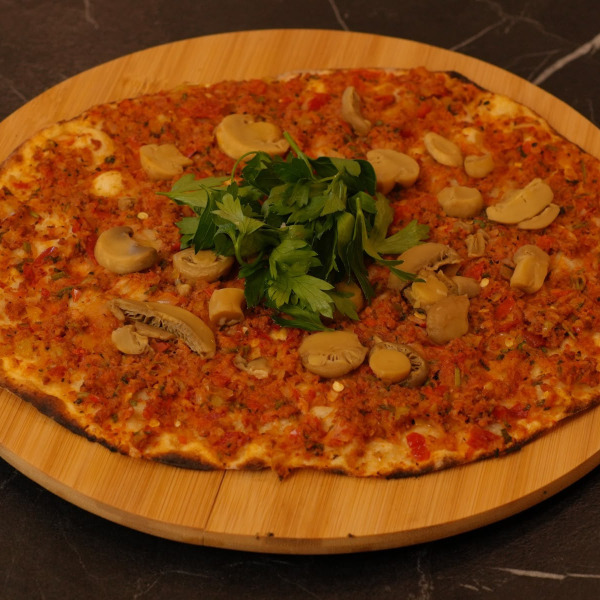Mantarlı Lahmacun (Acısız)
