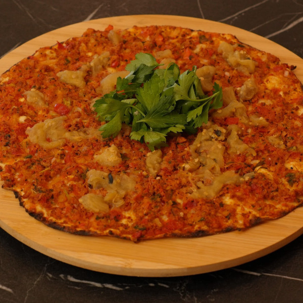 Patlıcanlı Lahmacun (Acısız)