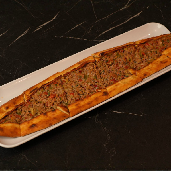 1 Kıymalı Pide + 1 Küçük Ayran